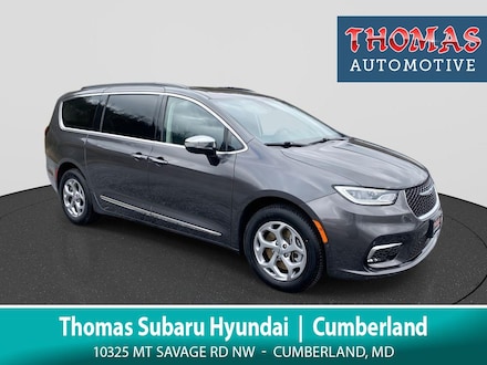 2023 Chrysler Pacifica Limited Van Passenger Van