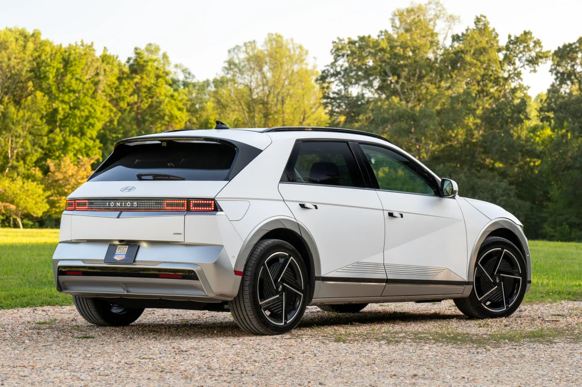  Family riding in vehicle