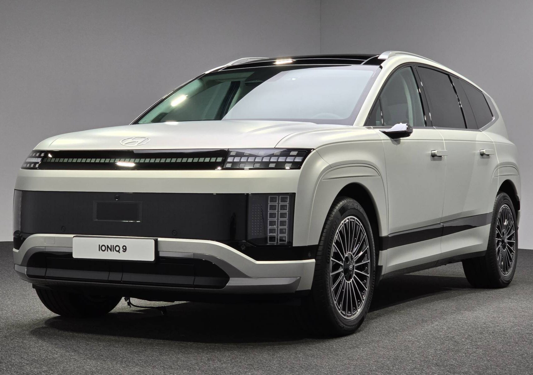  Family riding in vehicle