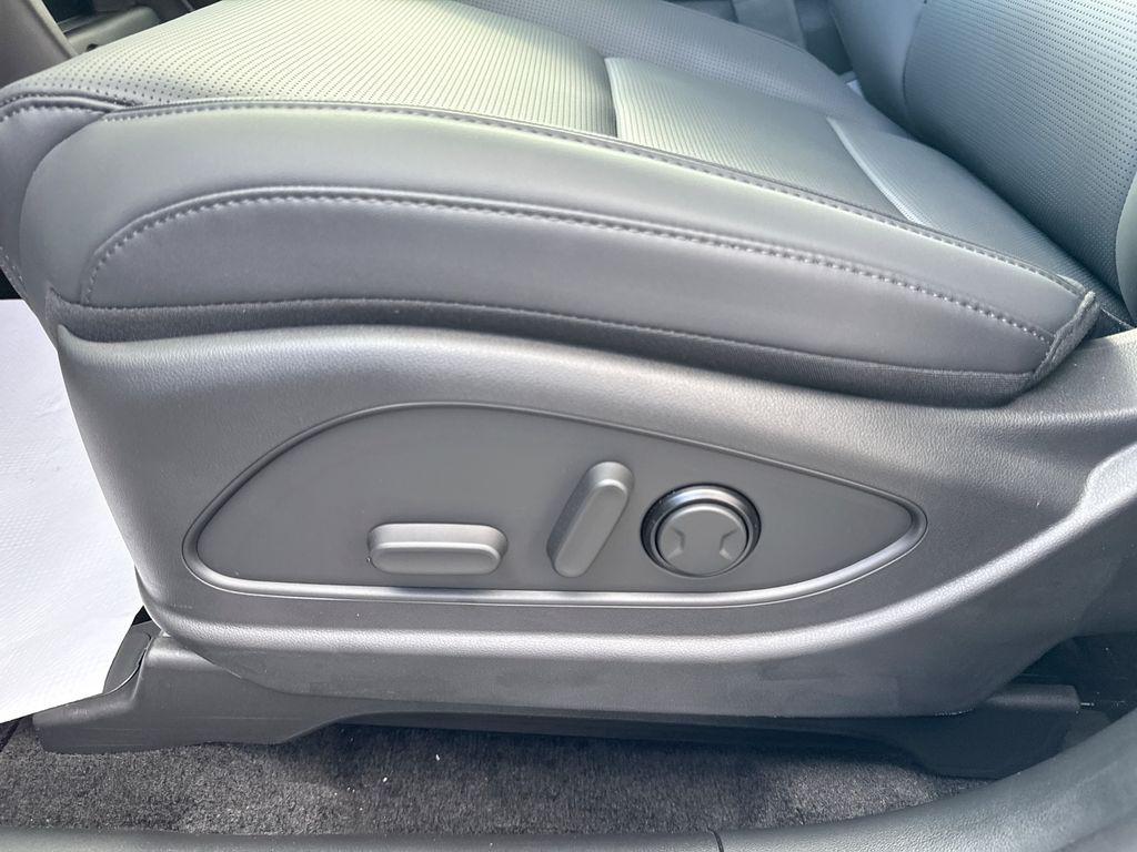 2026 Hyundai Palisade XRT Pro - Photo 16