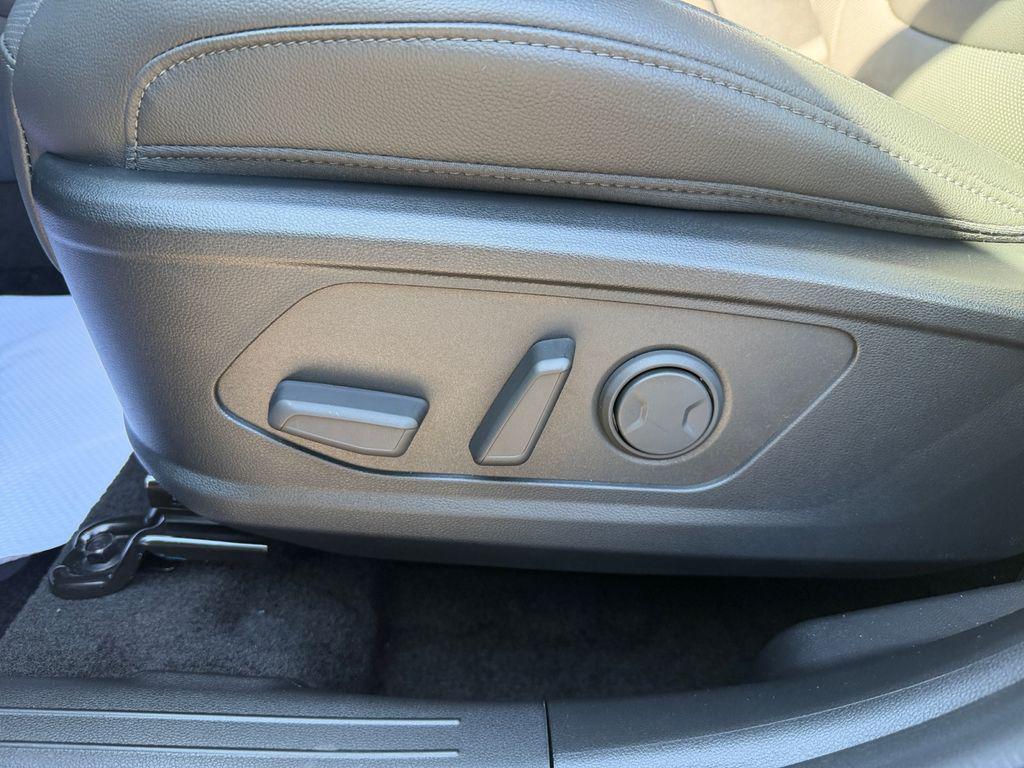 2026 Hyundai Santa Cruz SEL - Photo 11