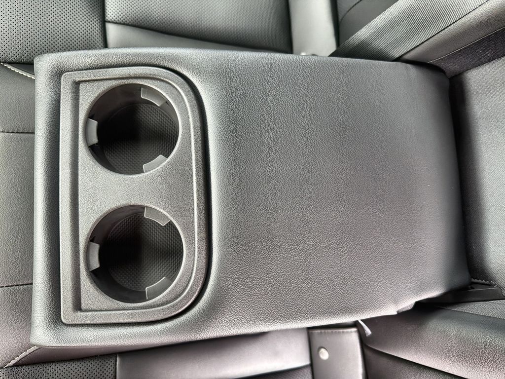 2026 Subaru Outback Limited - Photo 32