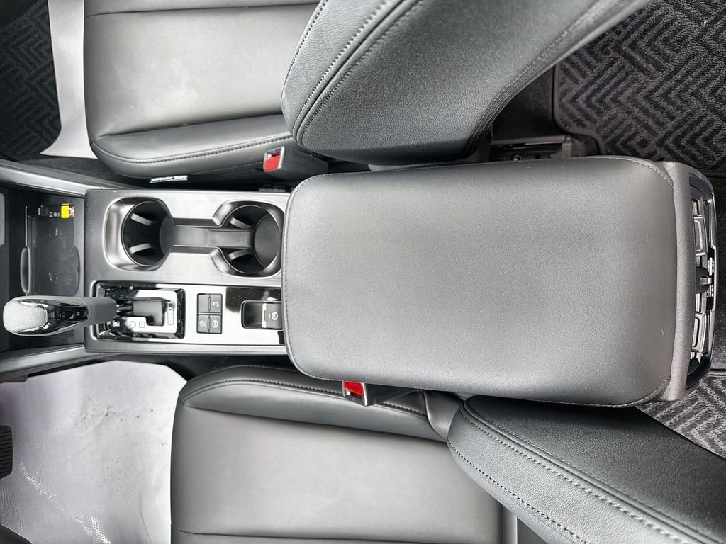 2026 Subaru Outback Premium - Photo 32
