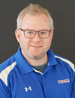 Staff member Chris Faul from ID_120bf081a79b