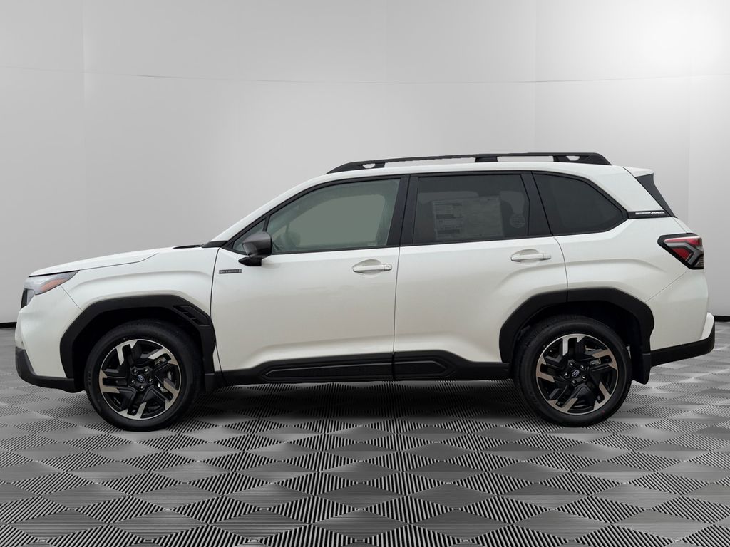 2025 Subaru Forester Premium photo 3
