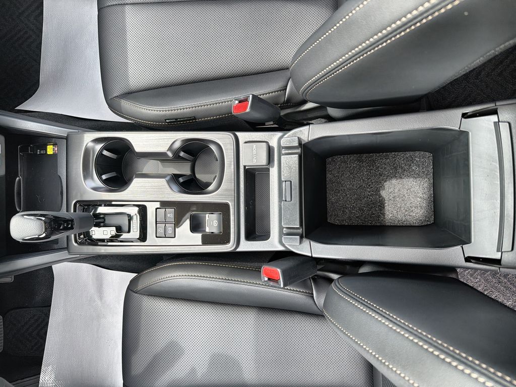 2026 Subaru Outback Limited - Photo 34