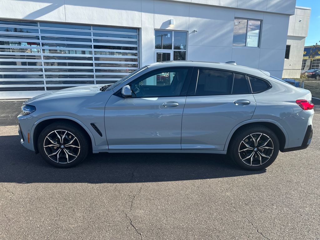 2023 Bmw X4 xDrive30i photo 2