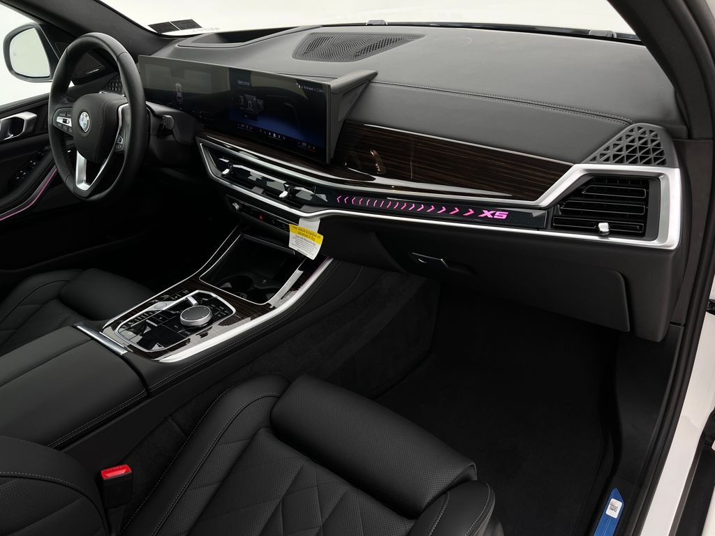 2026 BMW X5 40i - Photo 14
