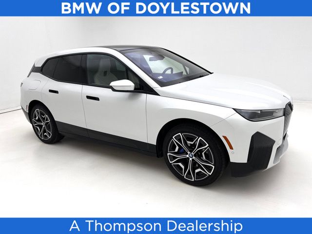 2024 BMW iX xDrive50's photo