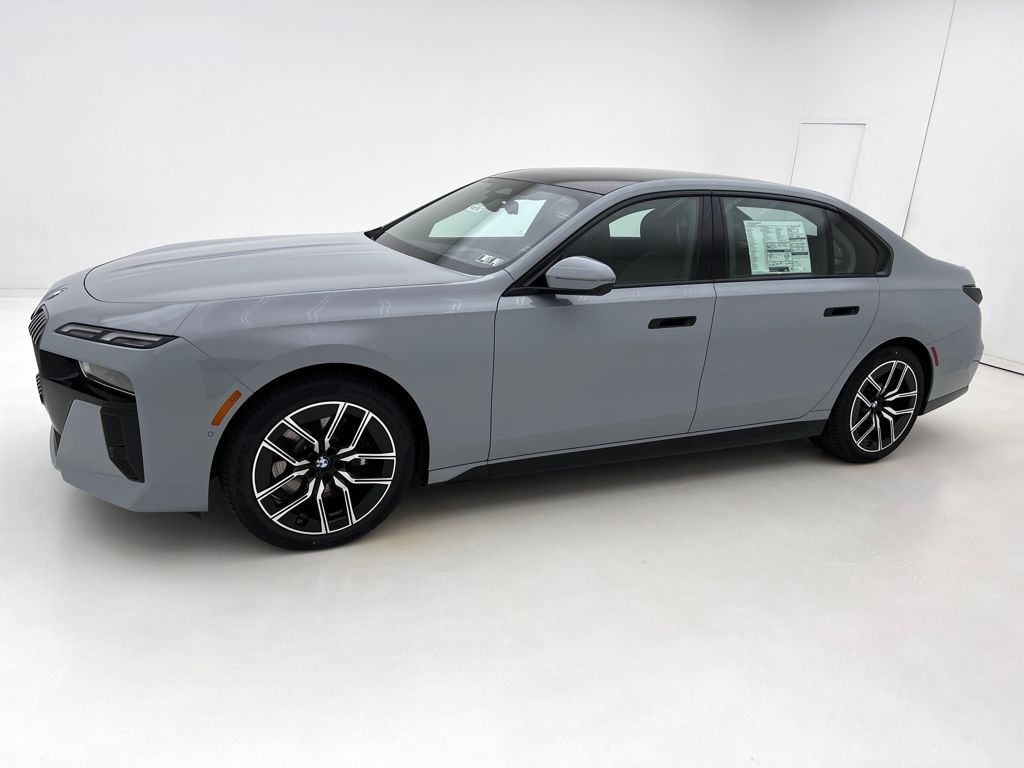 New 2026 BMW 740i xDrive Sedan