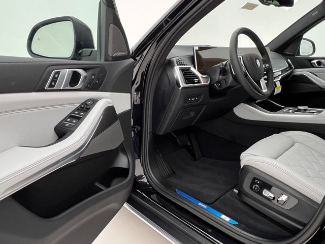 2026 BMW X5 40i - Photo 15