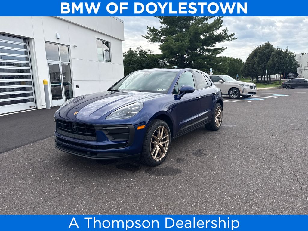 2023 Porsche Macan SUV 