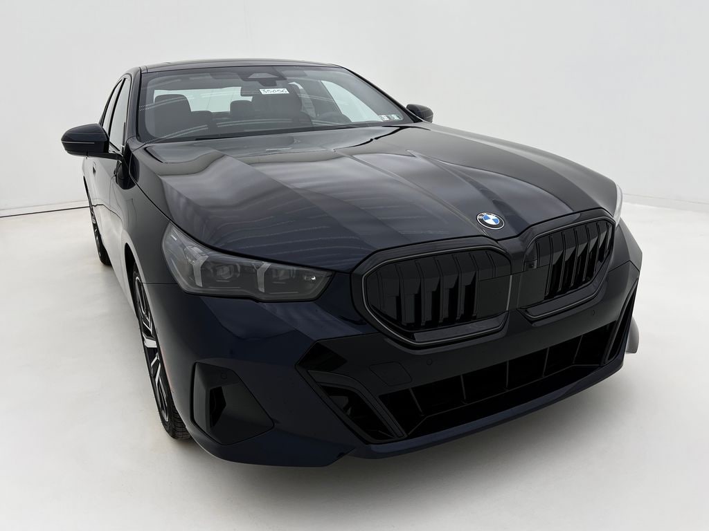 New 2026 BMW 530i xDrive Sedan