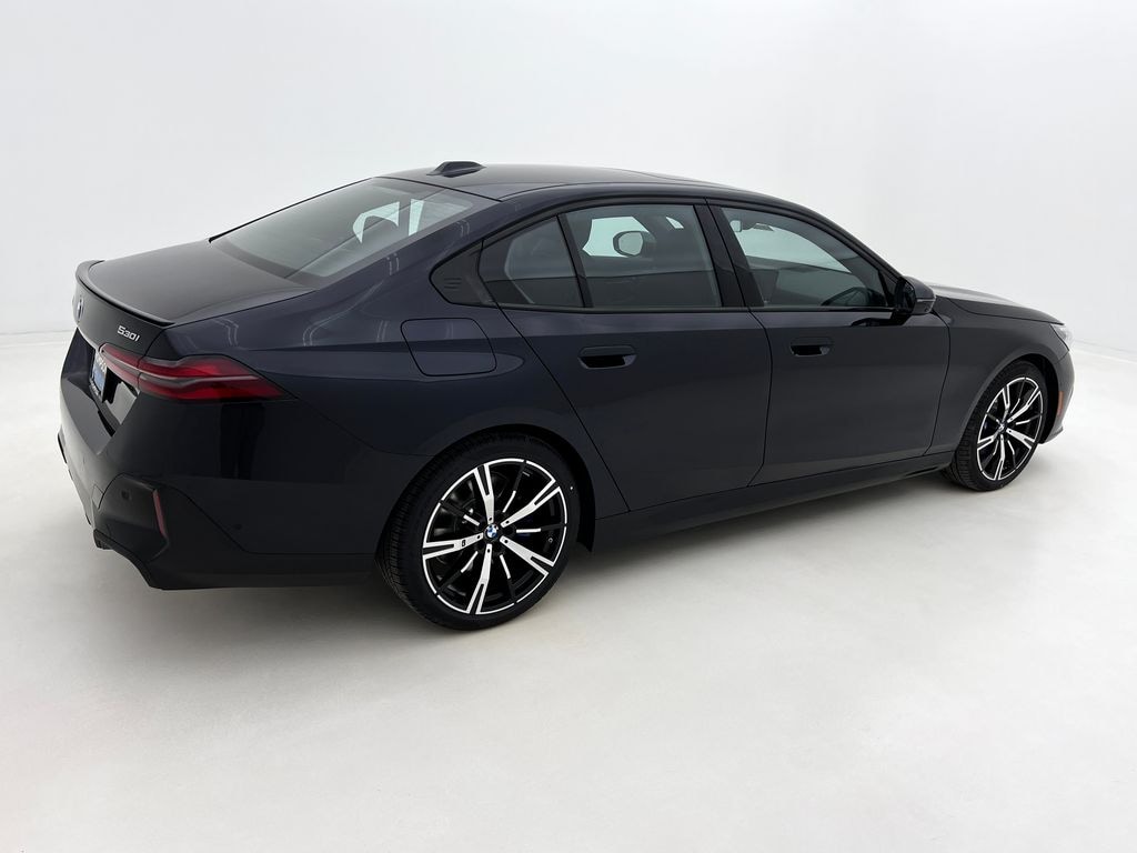 New 2026 BMW 530i xDrive Sedan