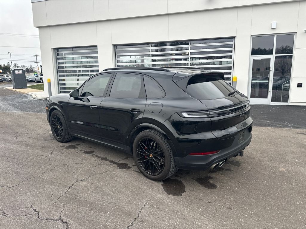 Used 2024 Porsche Cayenne E-Hybrid S SUV