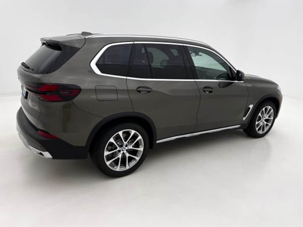 New 2026 BMW X5 xDrive40i SUV