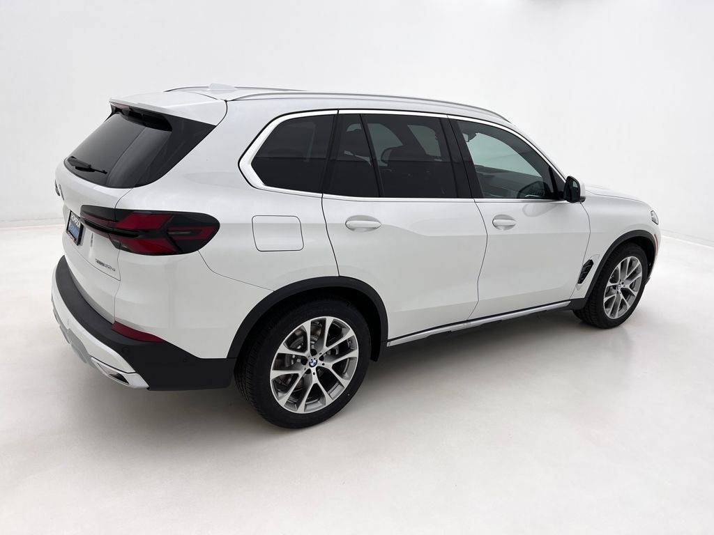 New 2026 BMW X5 PHEV xDrive50e SUV