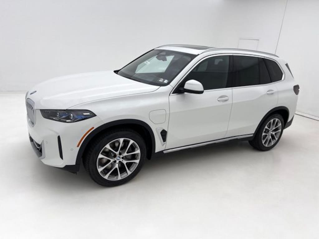 New 2026 BMW X5 PHEV xDrive50e SUV