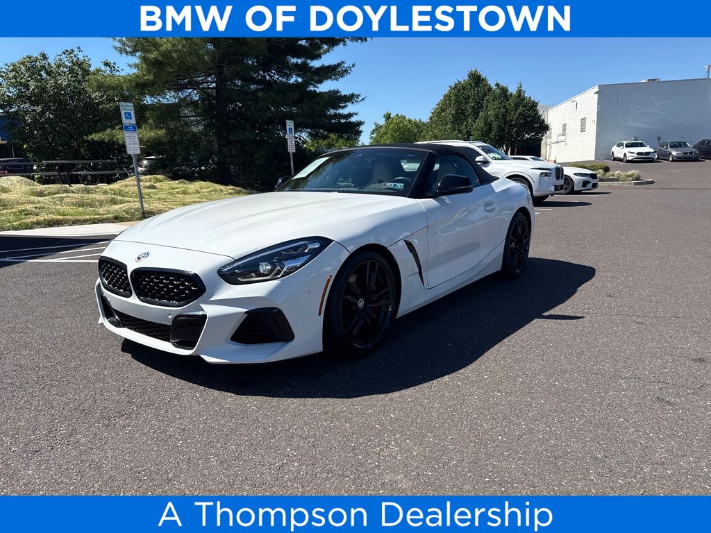 2022 BMW Z4 M40i's photo