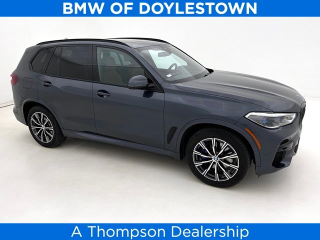 2022 BMW X5 40i's photo