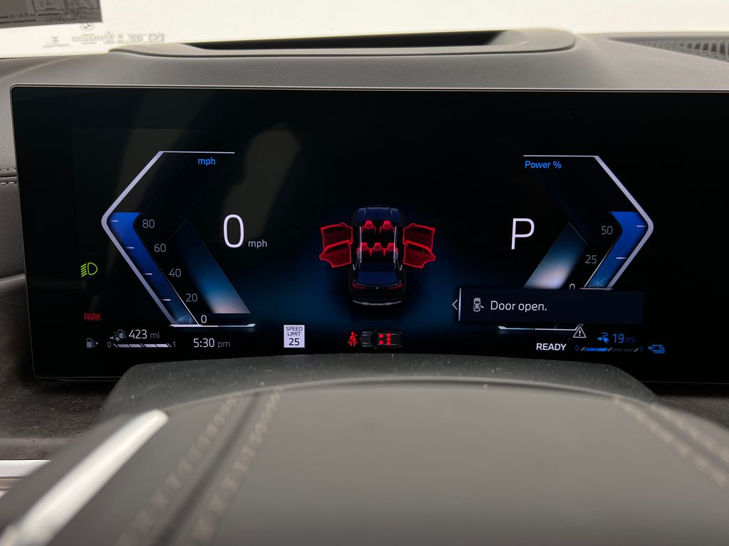 2026 BMW X5 50e - Photo 13