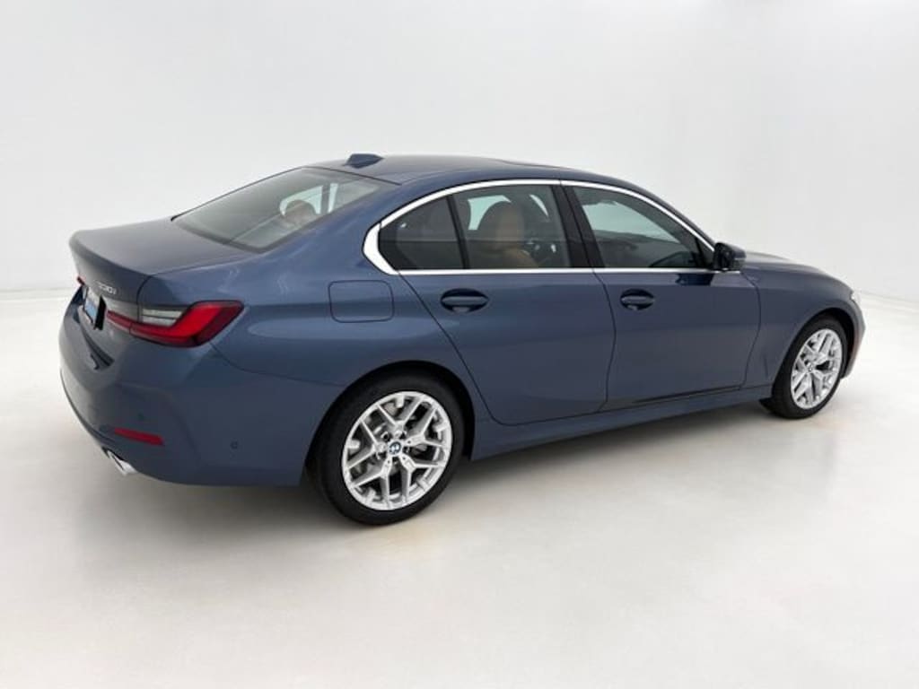 New 2026 BMW 330i xDrive Sedan