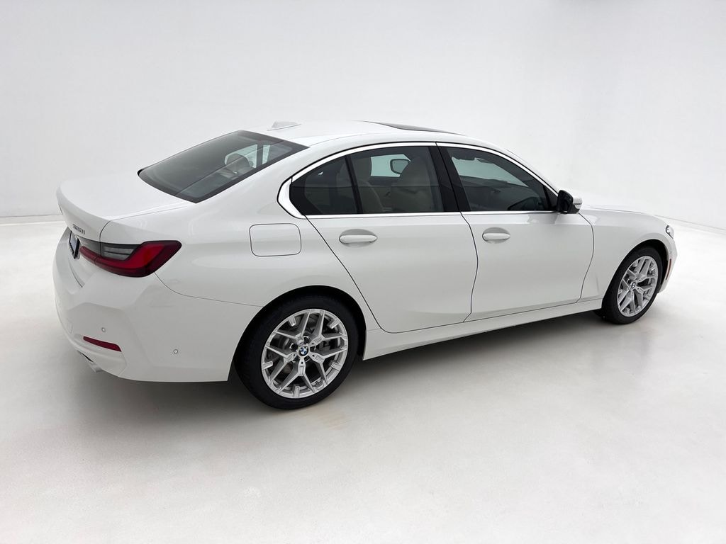 New 2026 BMW 330i xDrive Sedan
