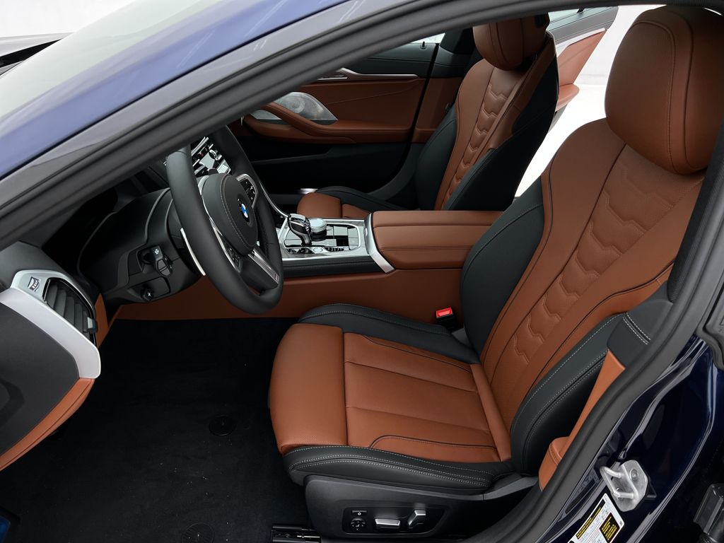 2026 BMW 8 Series 840i - Photo 9
