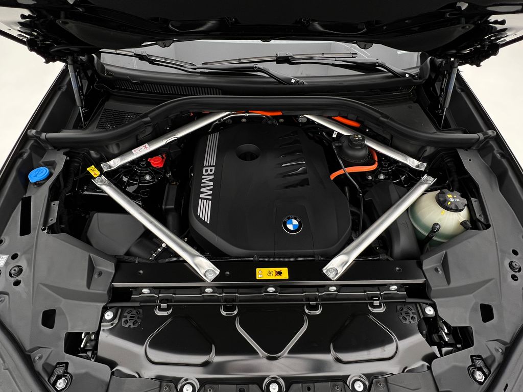 2026 BMW X5 50e - Photo 15