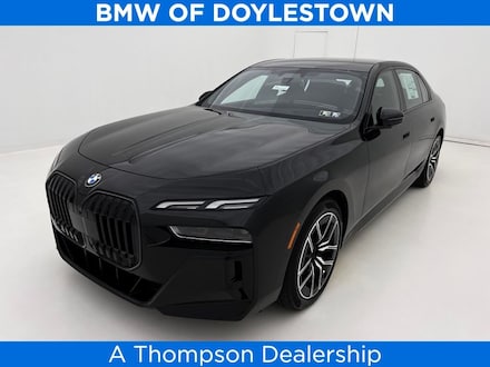 2025 BMW 740i xDrive Sedan