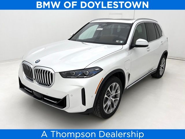 2026 BMW X5 50e's photo