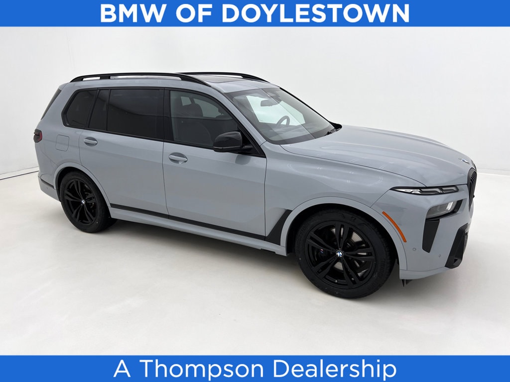 2025 BMW X7 M60i