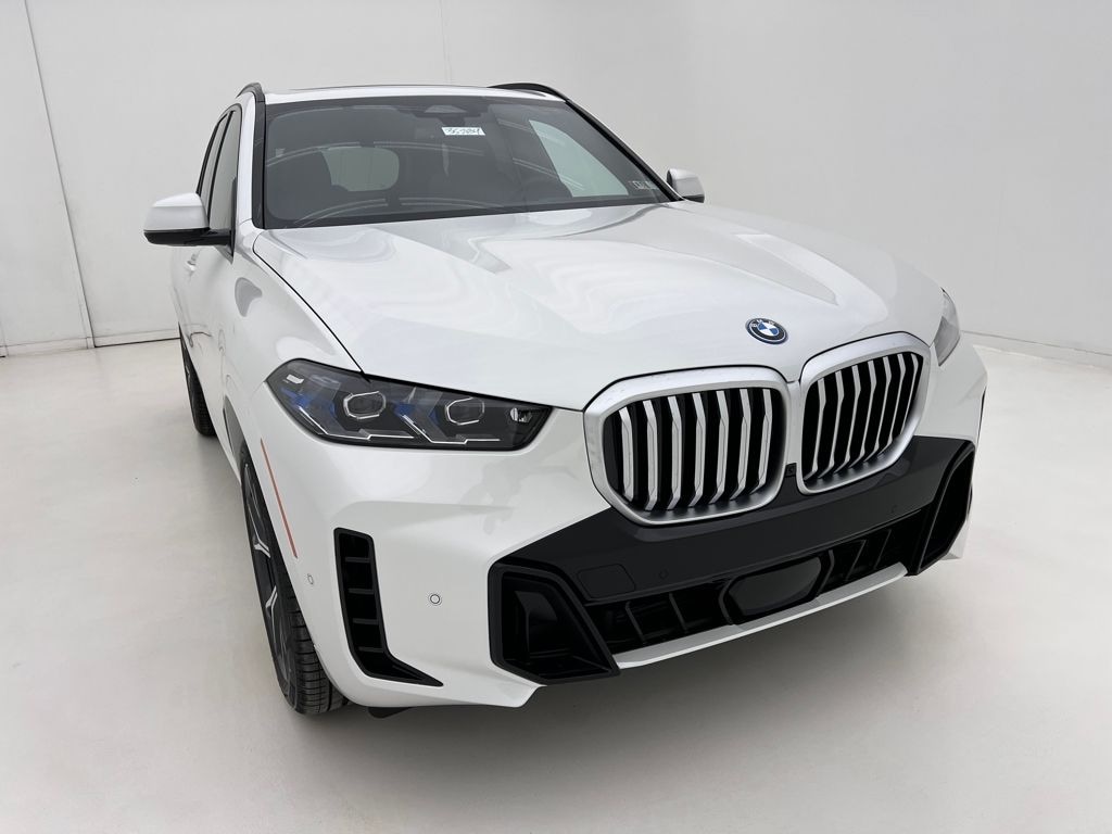 New 2026 BMW X5 PHEV xDrive50e SUV