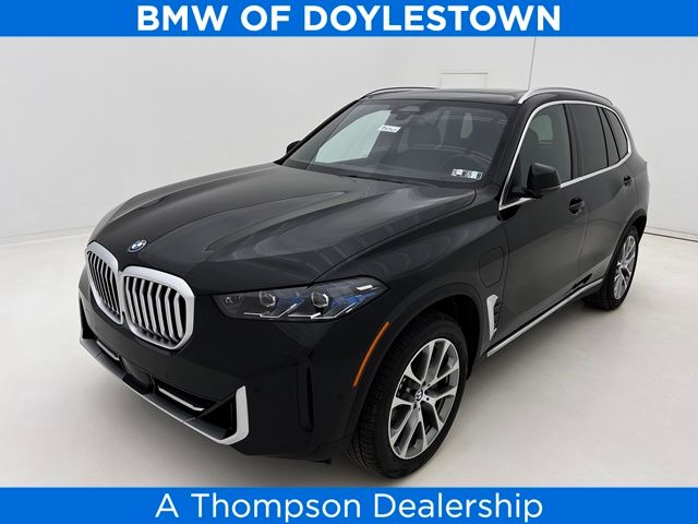 2026 BMW X5 50e's photo