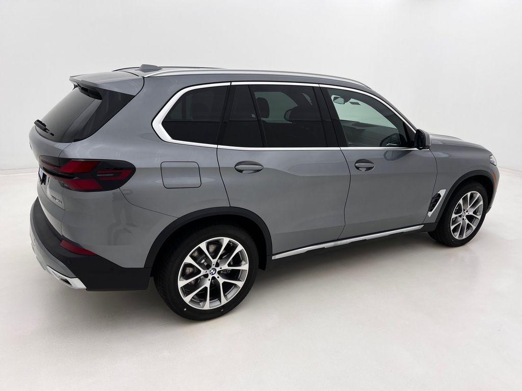 New 2026 BMW X5 xDrive40i SUV
