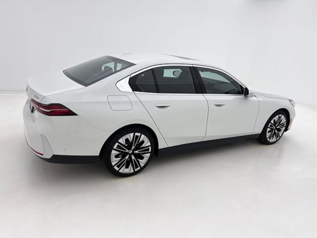 New 2027 BMW 540i xDrive Sedan