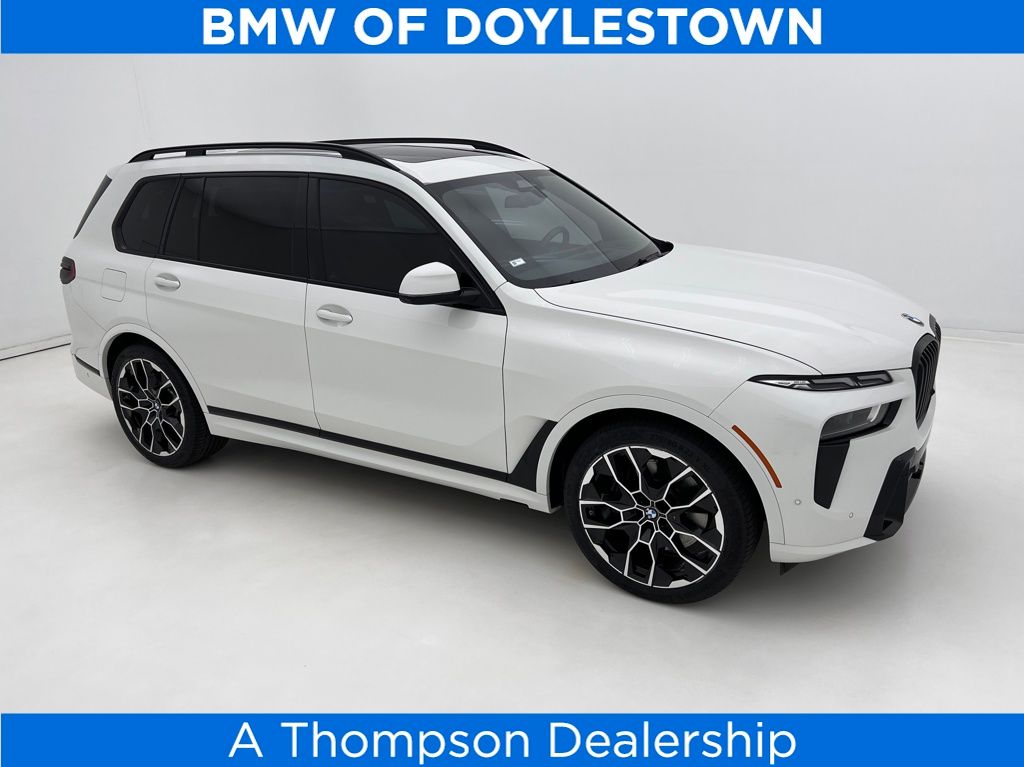 2023 BMW X7 40i's photo