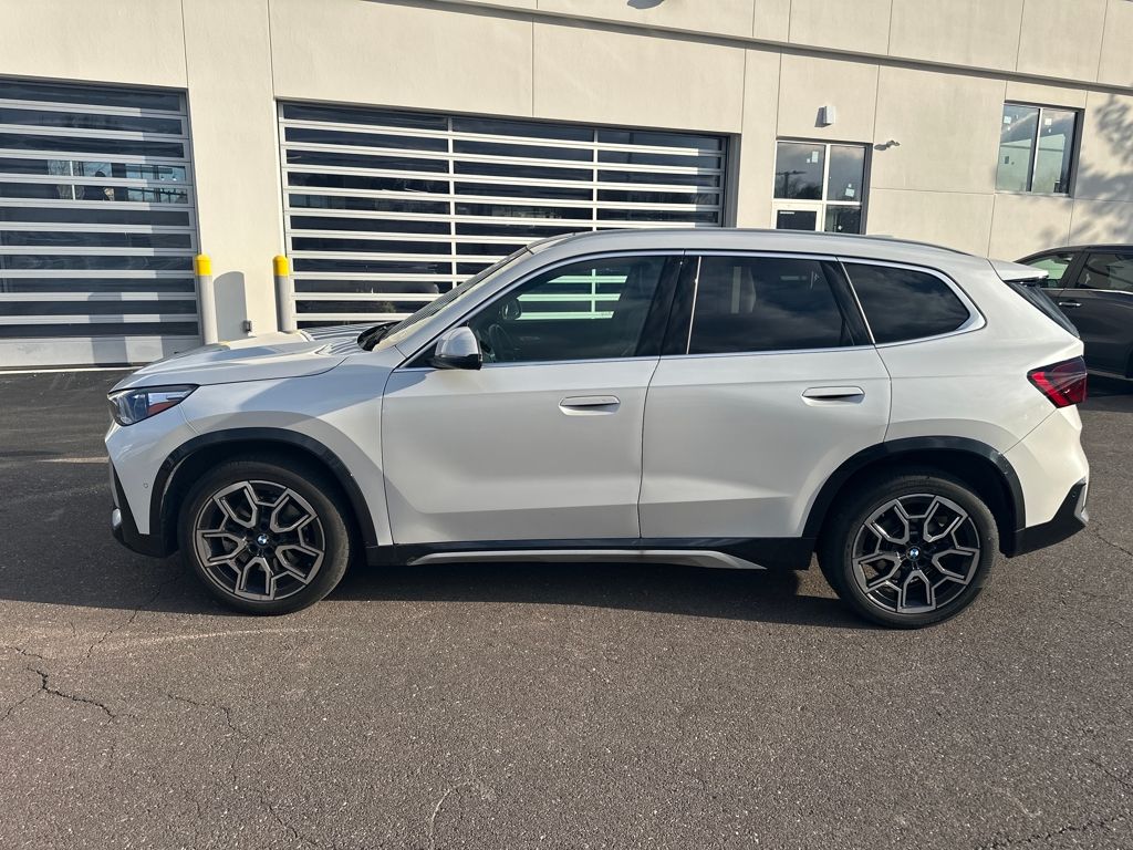 2025 Bmw X1 XDrive28i photo 2