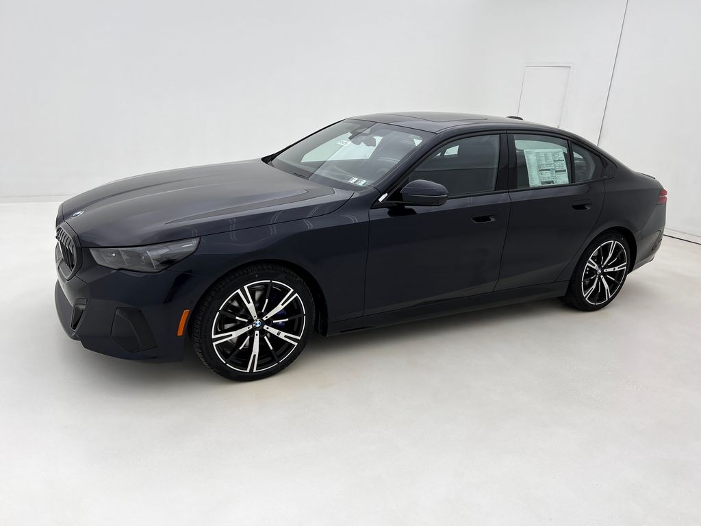 New 2026 BMW 530i xDrive Sedan
