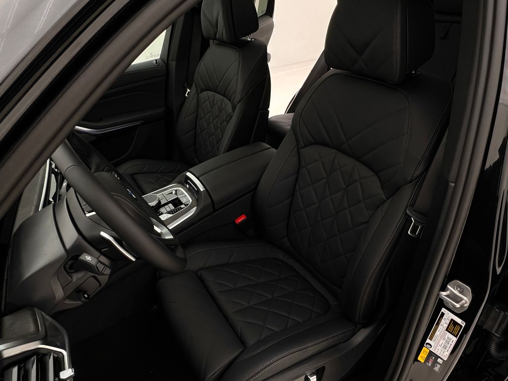 2026 BMW X5 50e - Photo 8