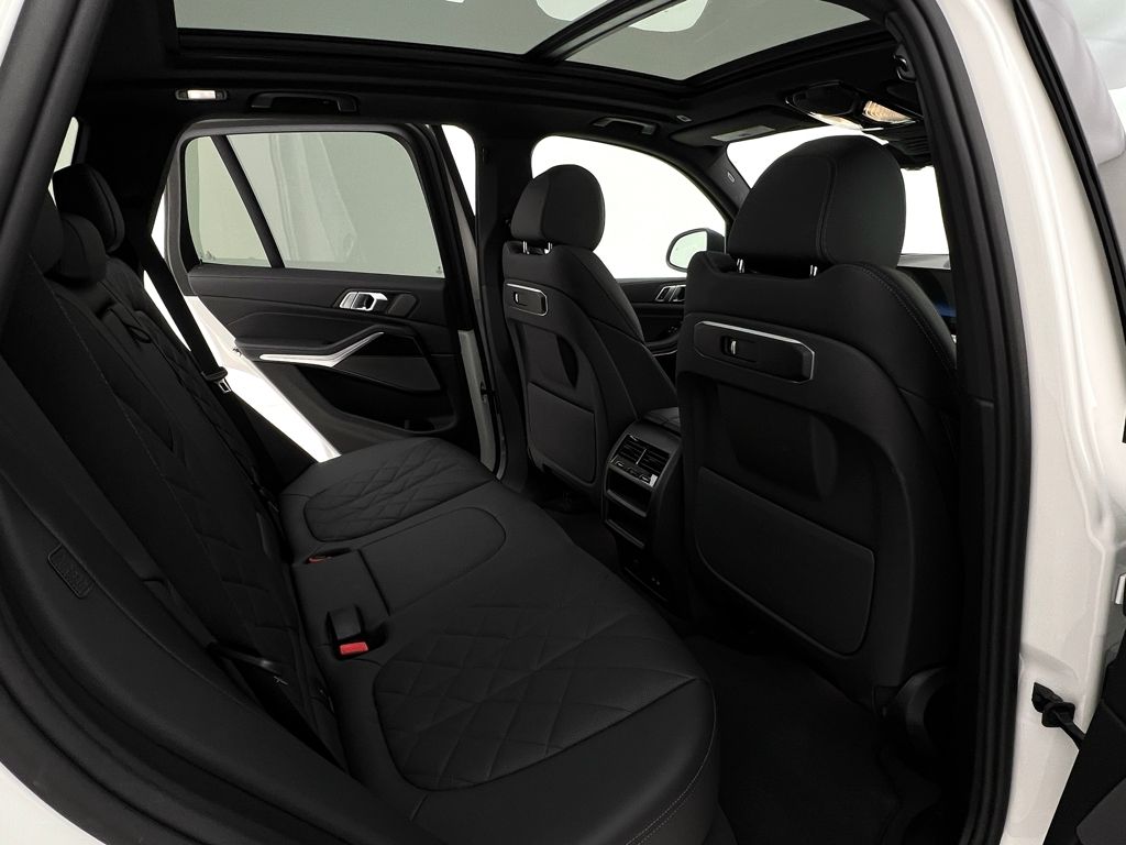 2026 BMW X5 40i - Photo 15
