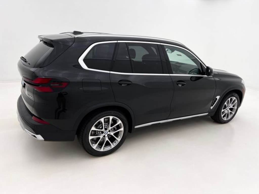 New 2026 BMW X5 PHEV xDrive50e SUV