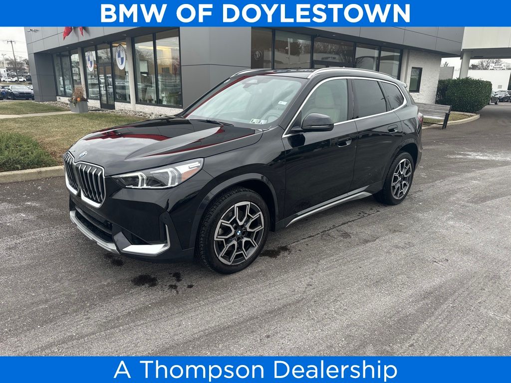 2025 BMW X1 28i's photo