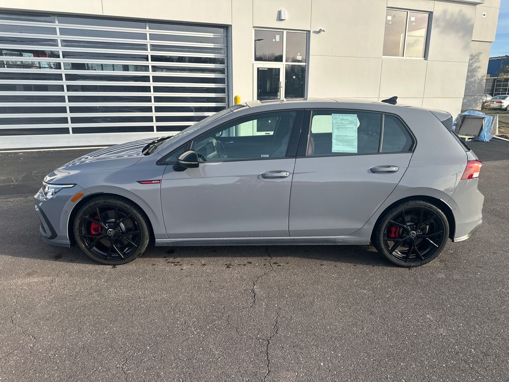 2024 Volkswagen Golf GTI 380 Autobahn photo 2