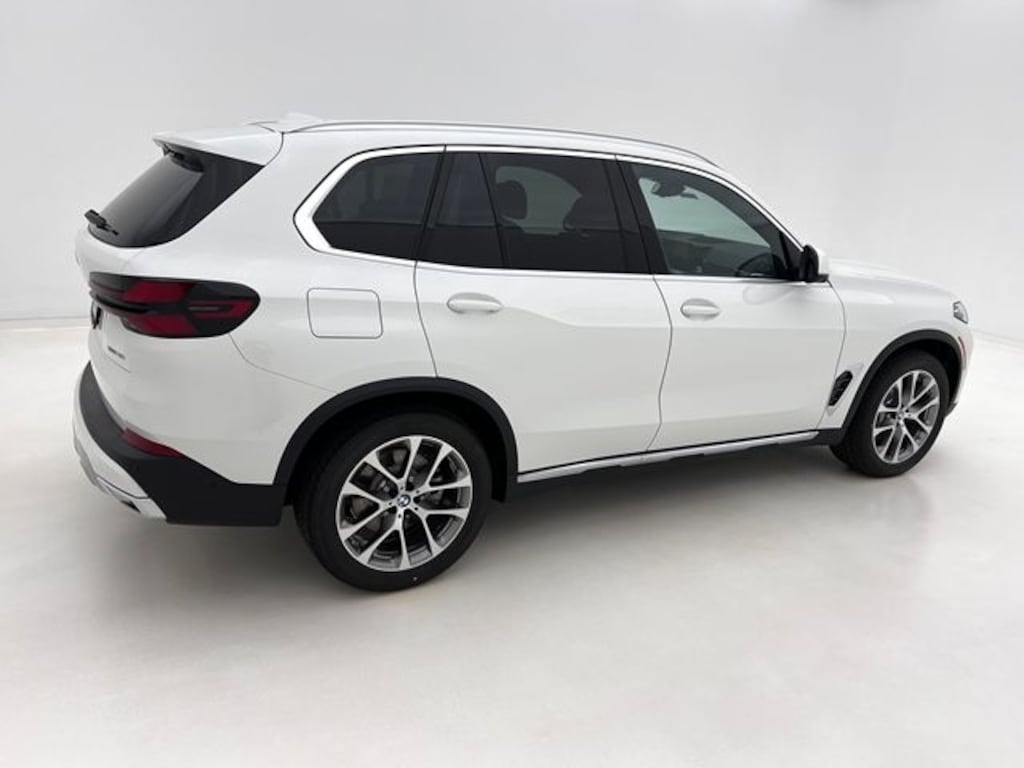 New 2026 BMW X5 xDrive40i SUV