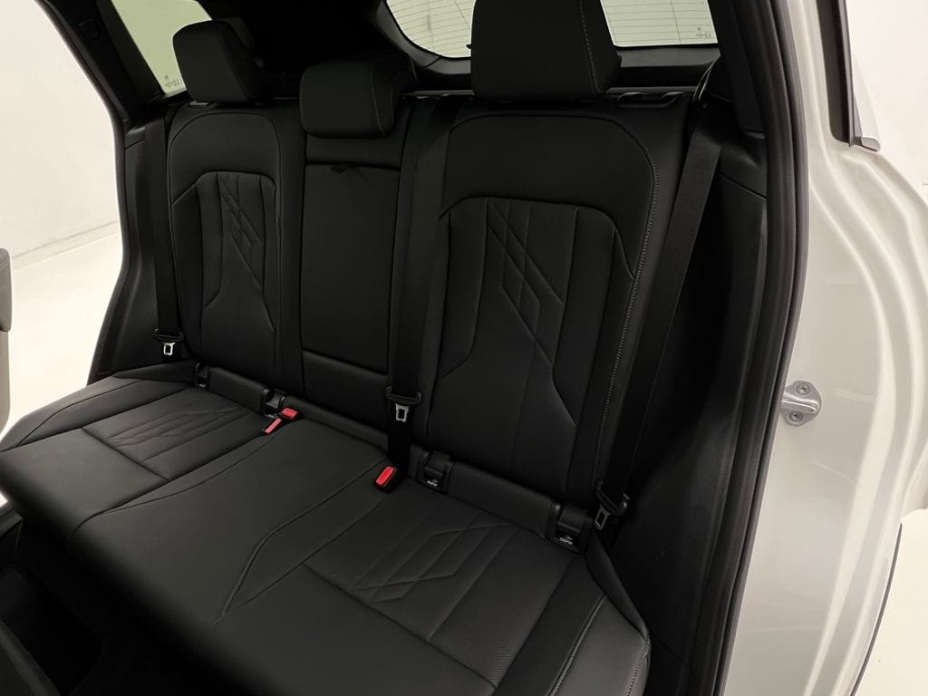 2025 BMW X3 30 - Photo 15