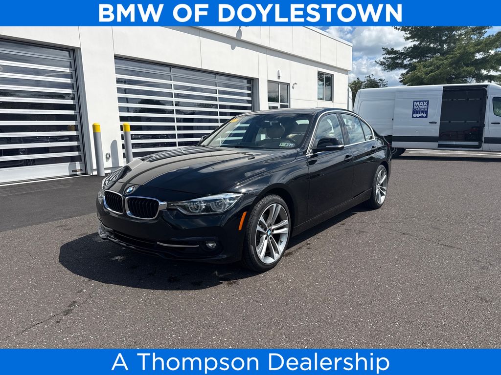 2018 BMW 3 Series 330i xDrive Sedan's photo