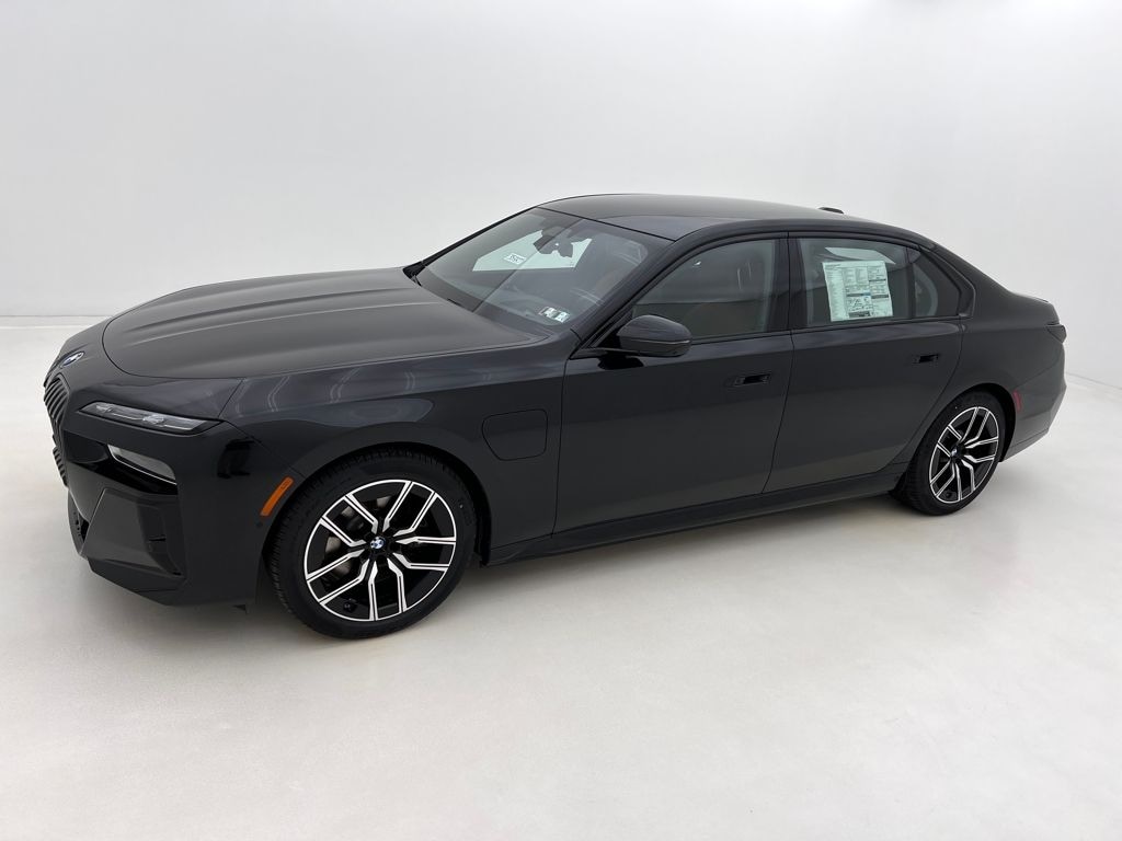 New 2026 BMW 750e xDrive Sedan