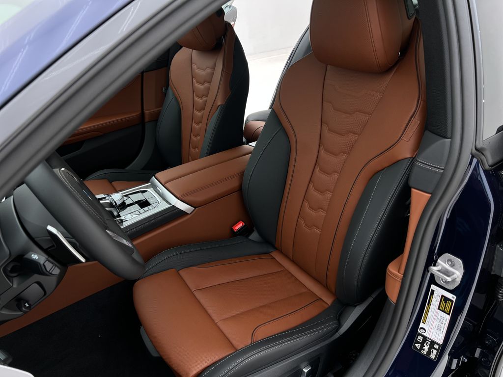 2026 BMW 8 Series 840i - Photo 8
