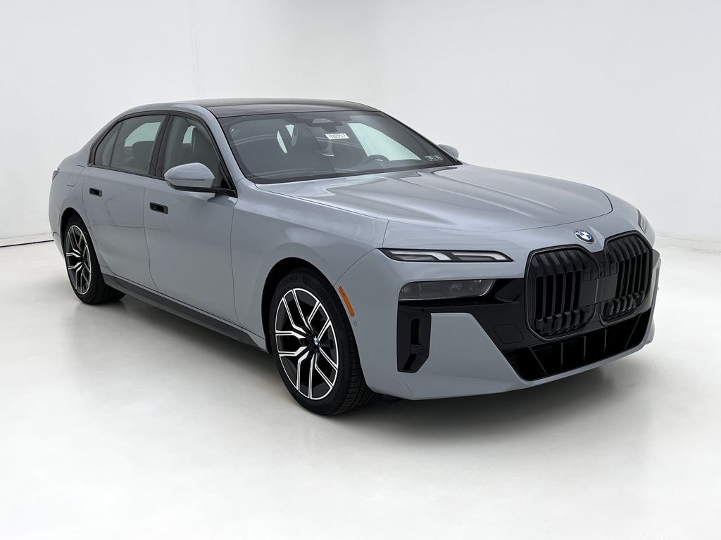 New 2026 BMW 740i xDrive Sedan